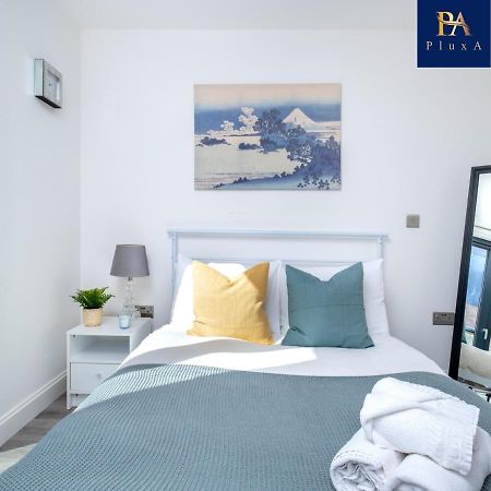 Pluxa Vivid Veranda Beautiful City Centre Apartment With Free Parking Birmingham Eksteriør billede