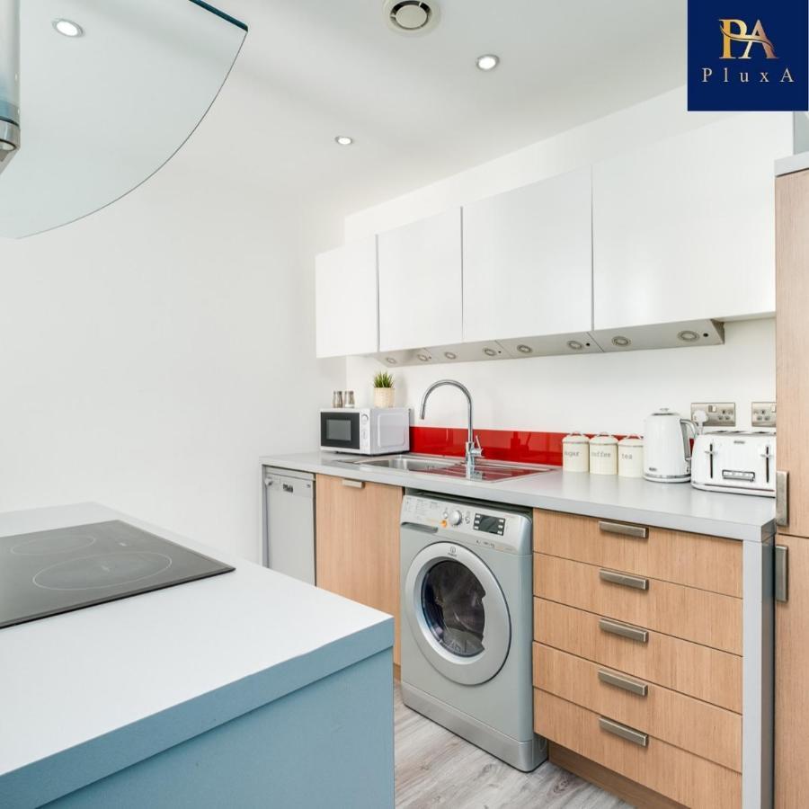 Pluxa Vivid Veranda Beautiful City Centre Apartment With Free Parking Birmingham Eksteriør billede