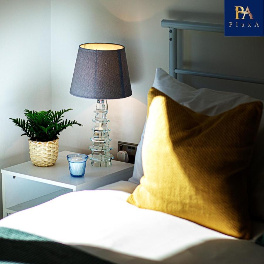 Pluxa Vivid Veranda Beautiful City Centre Apartment With Free Parking Birmingham Eksteriør billede