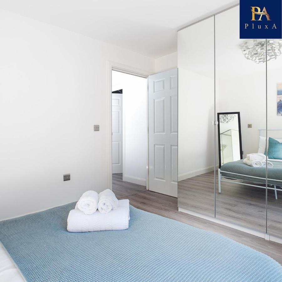 Pluxa Vivid Veranda Beautiful City Centre Apartment With Free Parking Birmingham Eksteriør billede
